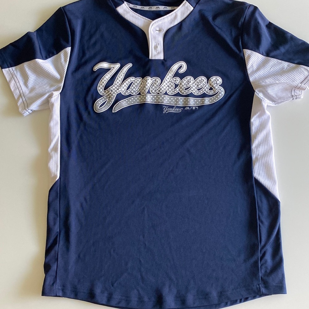 Majestic Kids Size L Yankees Jersey